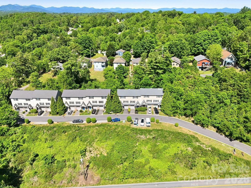 5 Terrace Court, Asheville, NC 28804