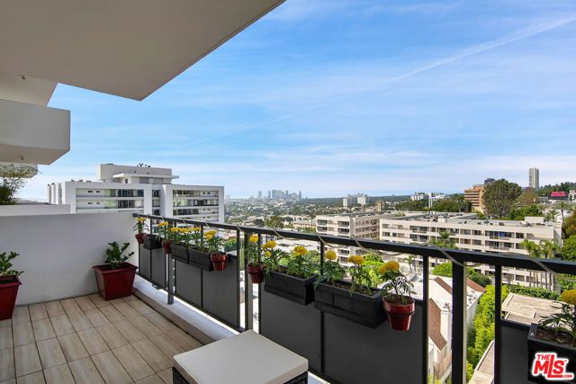 1155 N La Cienega Boulevard 1103, West Hollywood, CA 90069