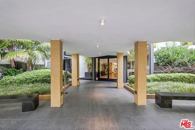 1155 N La Cienega Boulevard 1103, West Hollywood, CA 90069