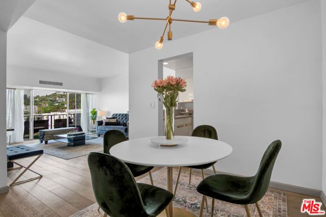 1155 N La Cienega Boulevard 1103, West Hollywood, CA 90069