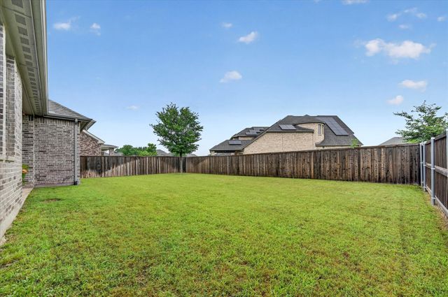 713 Rous Falls Drive, Mckinney, TX 75071