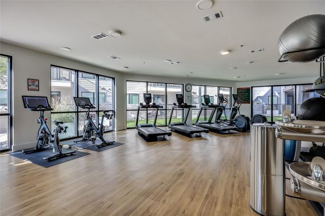 1701 Simond Ave 516, Austin, TX 78723