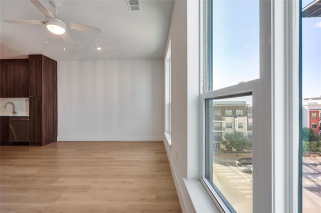 1701 Simond Ave 516, Austin, TX 78723
