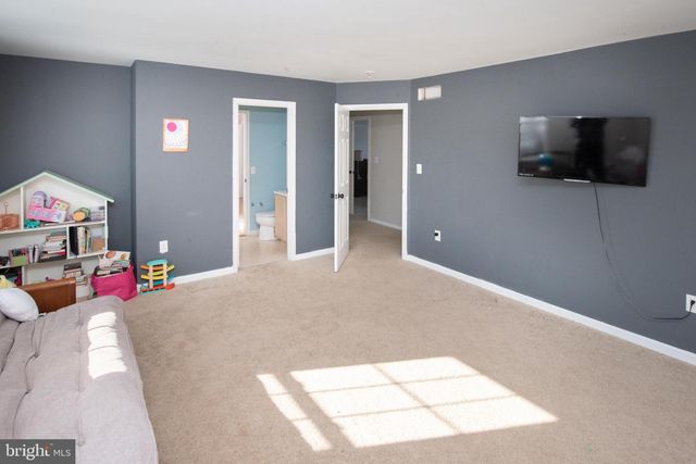 1144 WENDLER CIR, Pottstown, PA 19465