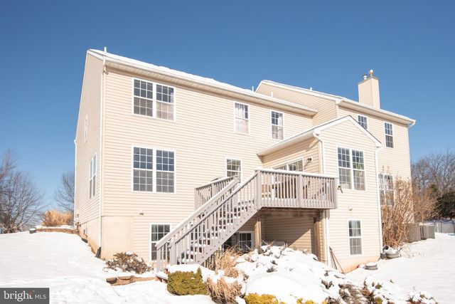 1144 WENDLER CIR, Pottstown, PA 19465