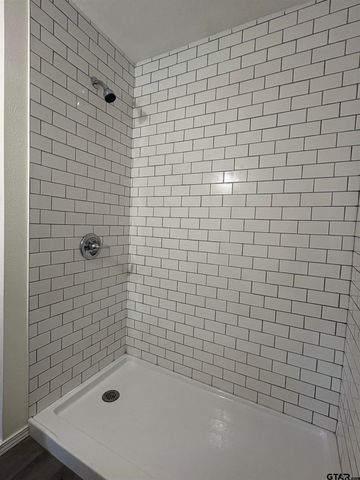 101 Pecan Grove, Pittsburg, TX 75686