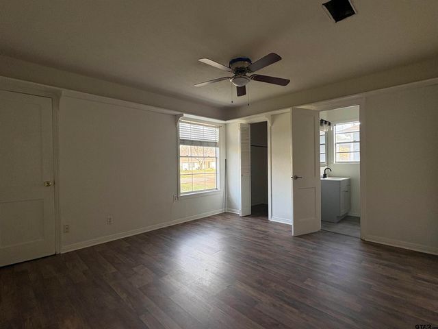 101 Pecan Grove, Pittsburg, TX 75686