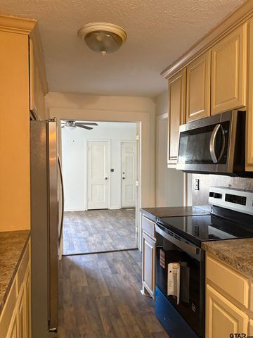 101 Pecan Grove, Pittsburg, TX 75686