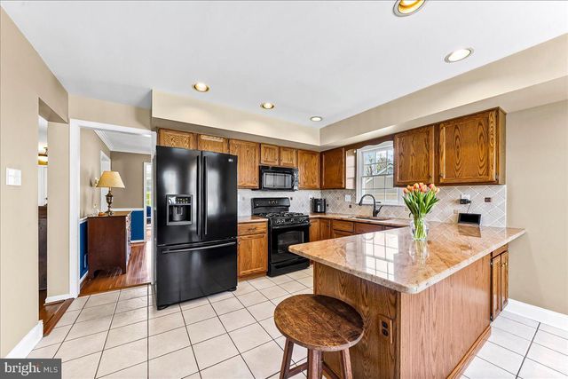 311 BOLTON LN, Downingtown, PA 19335