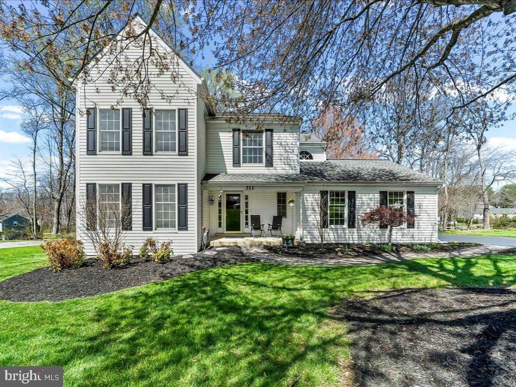 311 BOLTON LN, Downingtown, PA 19335
