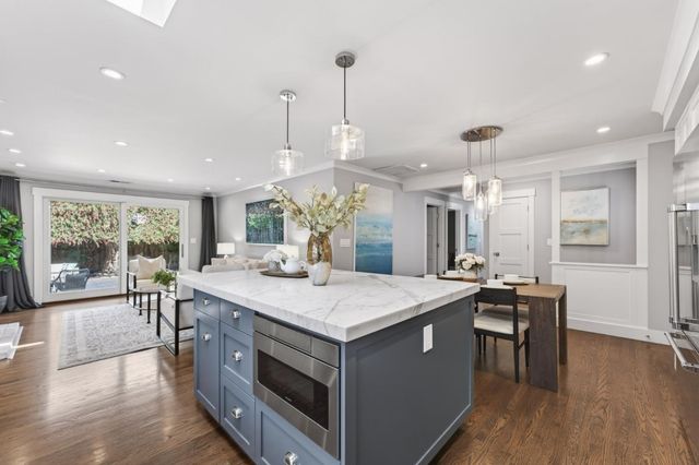 10 Wayne Court, Redwood City, CA 94063