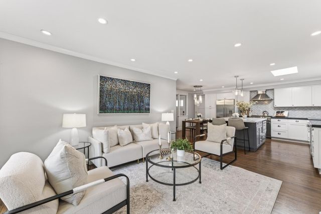 10 Wayne Court, Redwood City, CA 94063