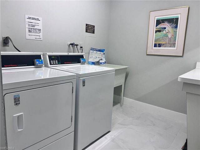 5 Bluebill Ave # 1, Naples, FL 34108