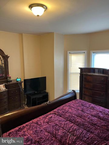 833 N FRONT ST, Reading, PA 19601