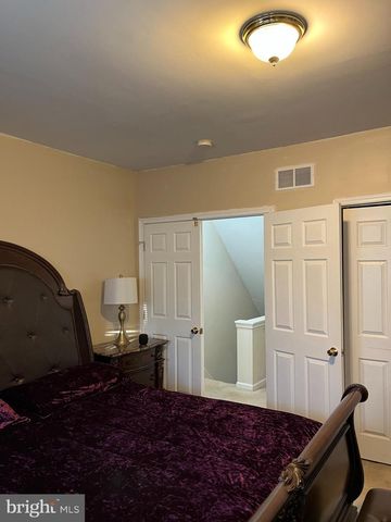 833 N FRONT ST, Reading, PA 19601