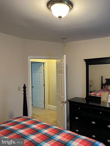 833 N FRONT ST, Reading, PA 19601