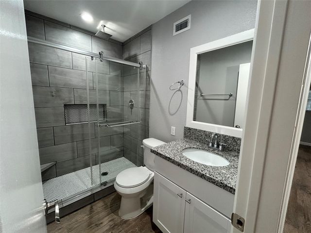 2810 Beauchamp Street 20, Houston, TX 77009
