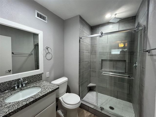2810 Beauchamp Street 20, Houston, TX 77009
