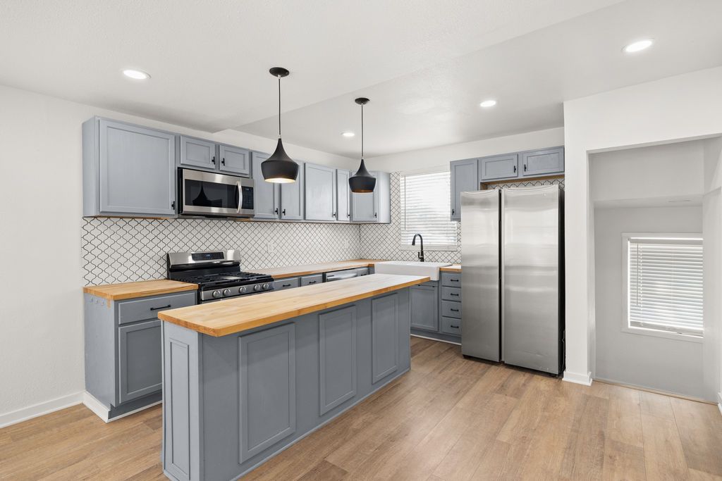 1820 23rd Street, Des Moines, IA 50310