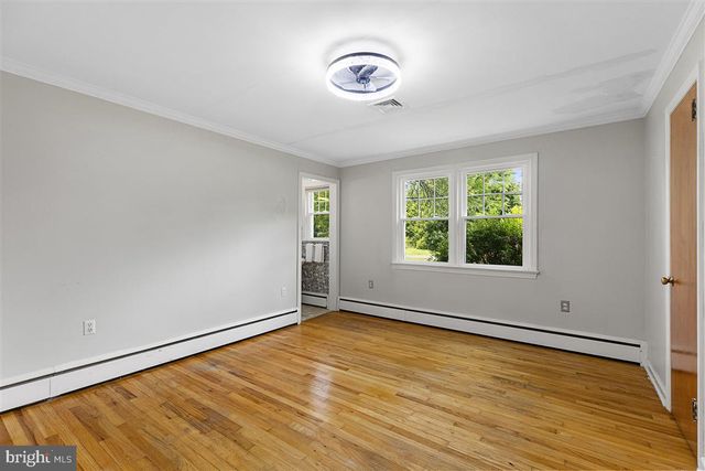 521 VILLAGE RD W, Princeton Junction, NJ 08550
