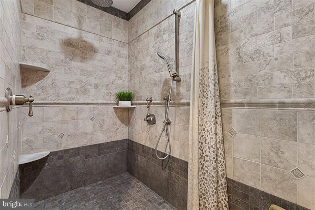 521 VILLAGE RD W, Princeton Junction, NJ 08550
