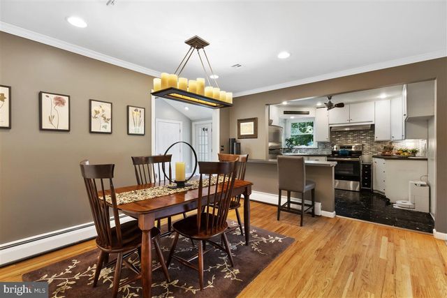 521 VILLAGE RD W, Princeton Junction, NJ 08550