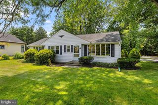 521 VILLAGE RD W, Princeton Junction, NJ 08550