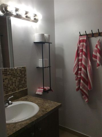 28002 SW 140th Ct, Homestead, FL 33033