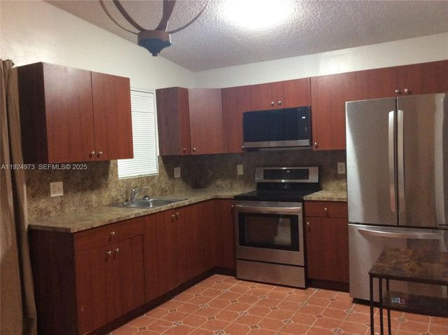 28002 SW 140th Ct, Homestead, FL 33033