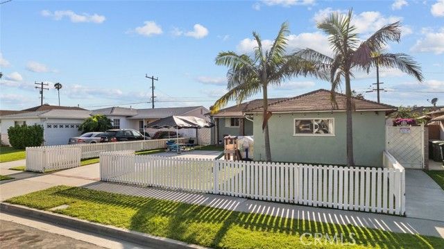 13003 Arcturus Avenue, Gardena, CA 90249