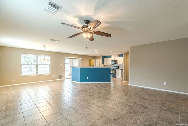 323 Joshua Hl, New Braunfels, TX 78130