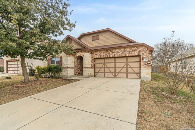 323 Joshua Hl, New Braunfels, TX 78130