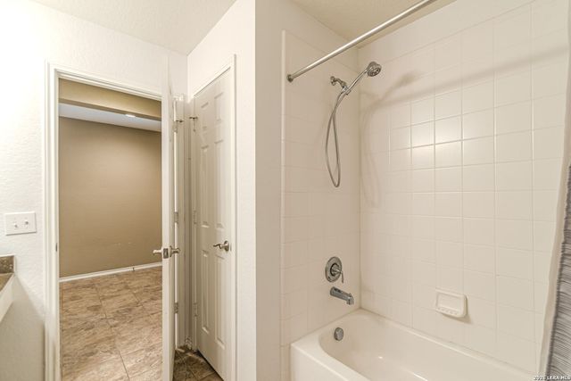 323 Joshua Hl, New Braunfels, TX 78130