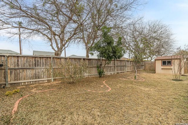 323 Joshua Hl, New Braunfels, TX 78130
