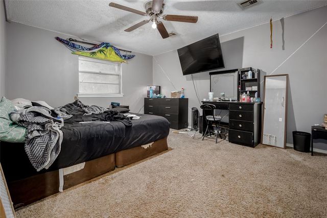 6404 Brentford, Oklahoma City, OK 73132