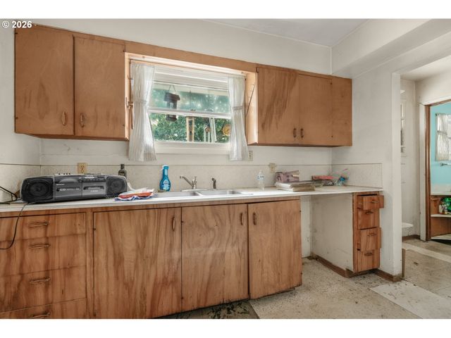12400 Sw BEEF BEND Rd, Portland, OR 97224