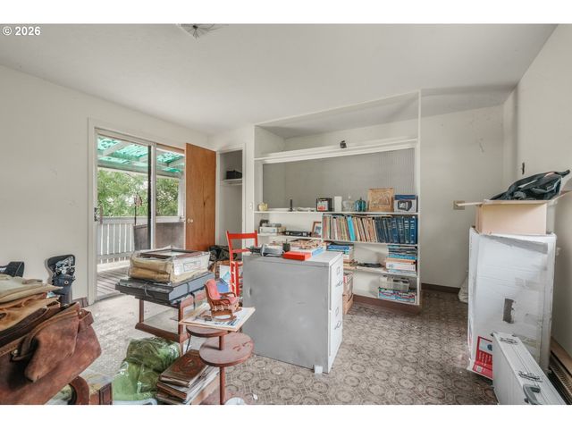 12400 Sw BEEF BEND Rd, Portland, OR 97224