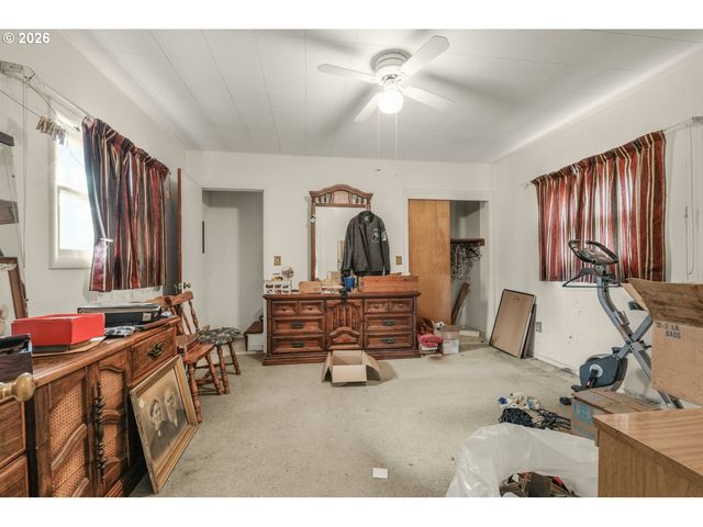 12400 Sw BEEF BEND Rd, Portland, OR 97224