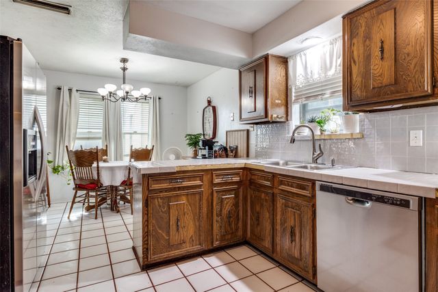 5433 Barcelona Drive, Garland, TX 75043