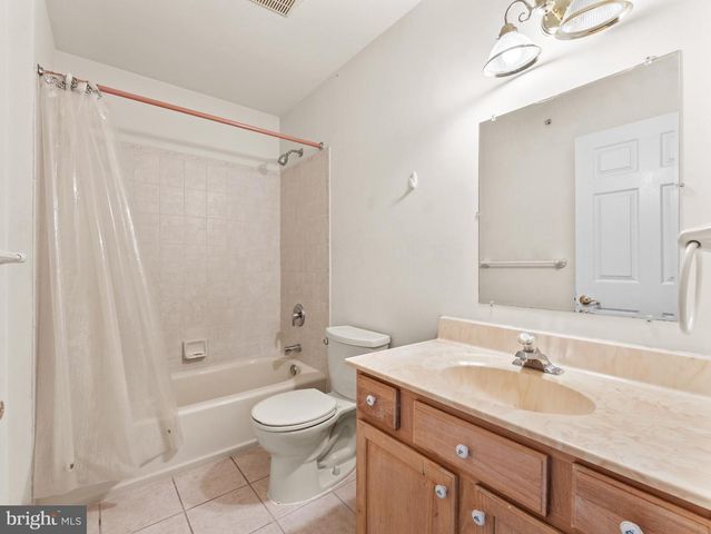 746 KELLI LN, Springfield, PA 19064