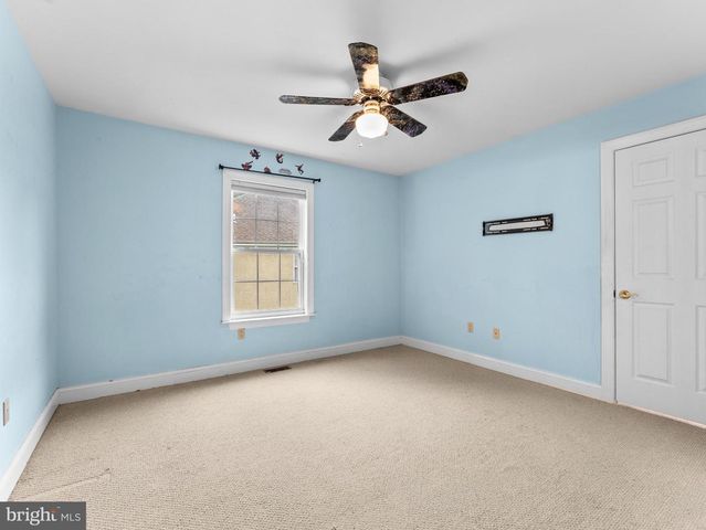 746 KELLI LN, Springfield, PA 19064