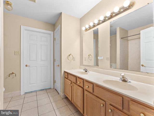 746 KELLI LN, Springfield, PA 19064