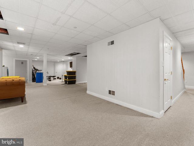 746 KELLI LN, Springfield, PA 19064