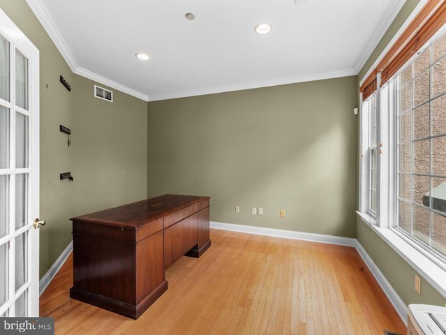 746 KELLI LN, Springfield, PA 19064