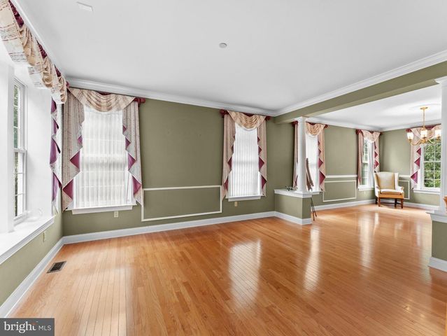 746 KELLI LN, Springfield, PA 19064