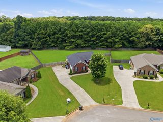 139 Castlehill Drive, Meridianville, AL 35759