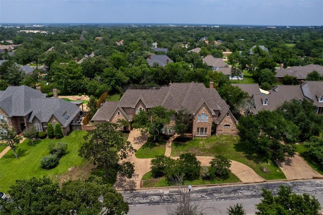 2911 Colton Place, College Station, TX 77845