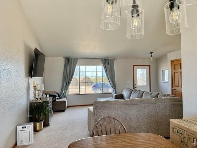 725 S Walsh Ave, Holyoke, CO 80734