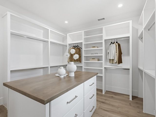 827 Trail Ridge Dr, Louisville, CO 80027