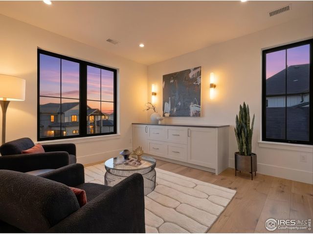 827 Trail Ridge Dr, Louisville, CO 80027